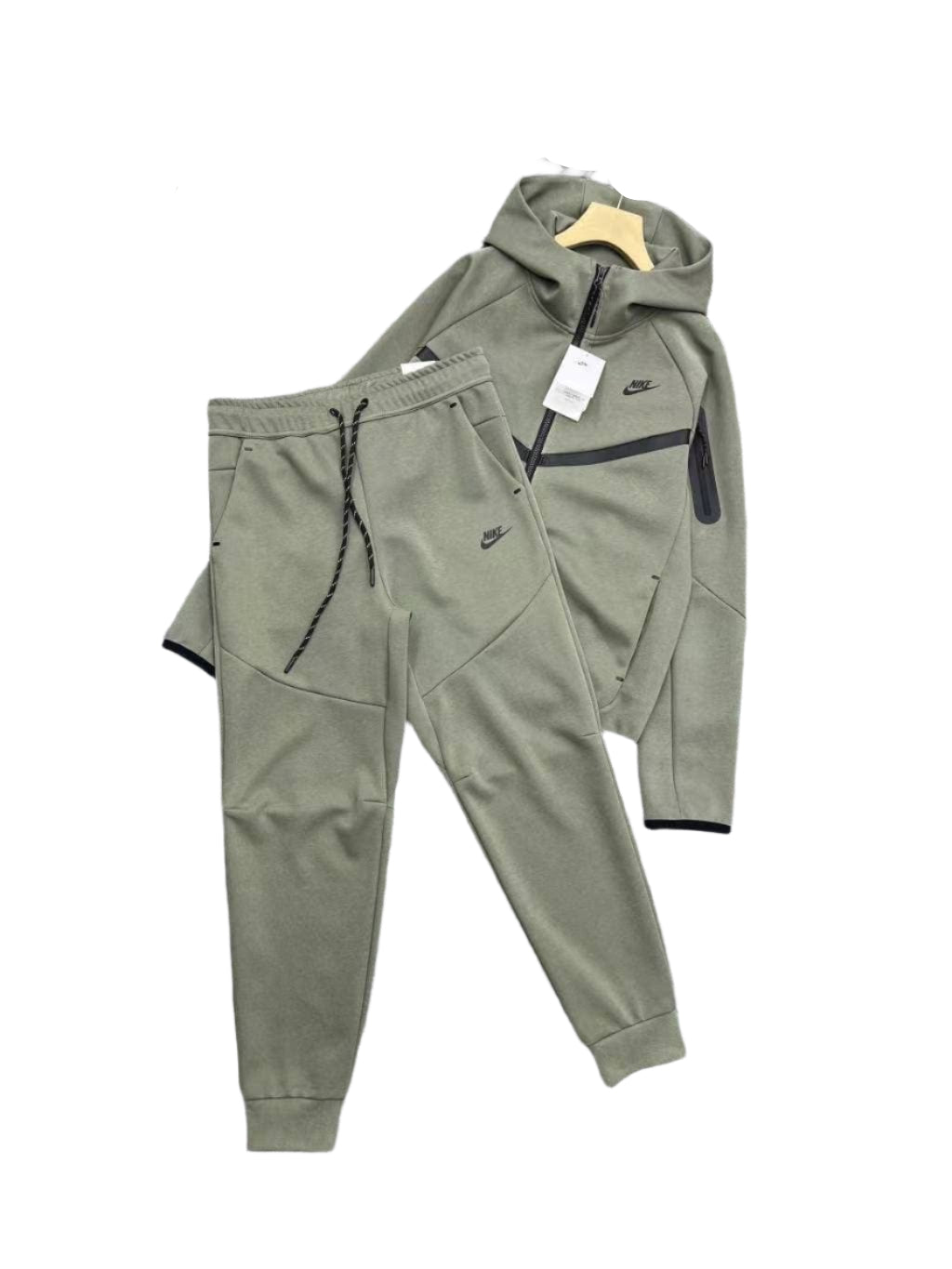 Nike tech Set